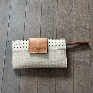 Fossil wallet